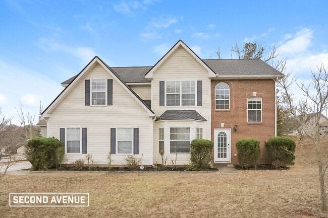 property at 2851 Knoll View Pl