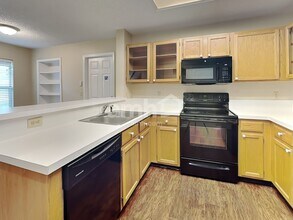 325 Willow Green Dr in Orange Park, FL - Building Photo - Building Photo