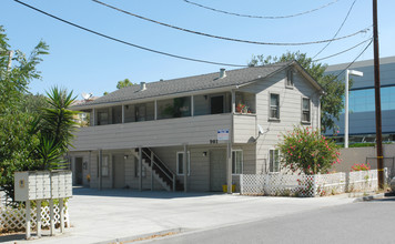 Aloha Apartments in San Jose, CA - Foto de edificio - Building Photo