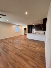 4044 S Fontana St in Visalia, CA - Building Photo - Building Photo