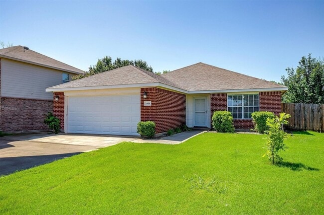 1604 Withers Way, Unit 104 in Krum, TX - Building Photo - Building Photo