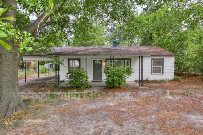 1813 Alder Dr in Augusta, GA - Foto de edificio - Building Photo