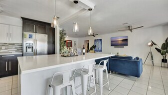 571 94th Ave N, Unit SI ID1051218P in Naples, FL - Building Photo