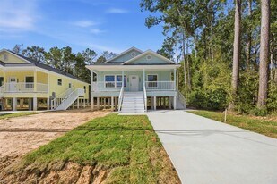 1915 Ross Ave in Cleveland, TX - Building Photo
