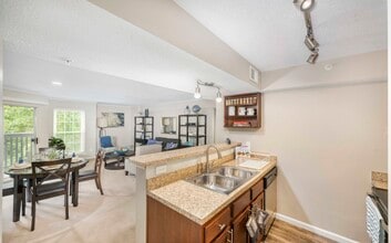 MAA Tysons Corner in McLean, VA - Foto de edificio - Building Photo