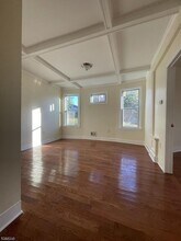 484 S 16th St, Unit 1 in Newark, NJ - Building Photo - Building Photo