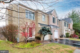 8627 Trail View Dr in Ellicott City, MD - Building Photo - Building Photo