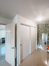 2249 Seaview Ave in Honolulu, HI - Building Photo - Building Photo