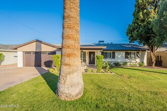 8263 E Cypress St in Scottsdale, AZ - Building Photo - Building Photo