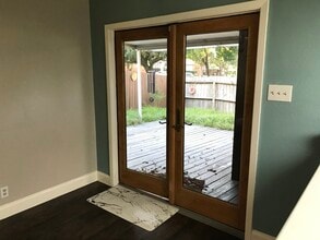 706 Garden Walk Dr in La Porte, TX - Building Photo - Building Photo