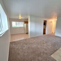 4642 S Arlington Park Dr in West Valley City, UT - Building Photo