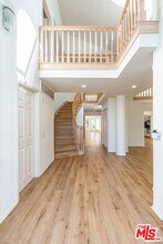 158 S Anita Ave in Los Angeles, CA - Building Photo - Building Photo