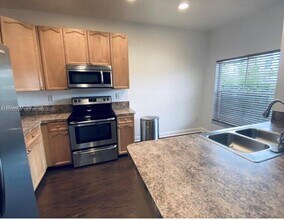 3164 Merrick Terrace in Margate, FL - Building Photo - Building Photo