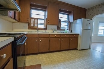 10 Clark St in Quincy, MA - Building Photo - Building Photo