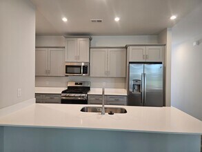 421 Mariene Dr in Greenville, SC - Building Photo - Building Photo