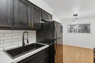 Casa Hills at 290 in Austin, TX - Building Photo