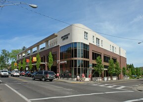 University Center Apartments in Corvallis, OR - Building Photo