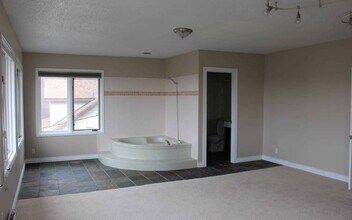 307 11th St E in Saskatoon, SK - Building Photo - Building Photo