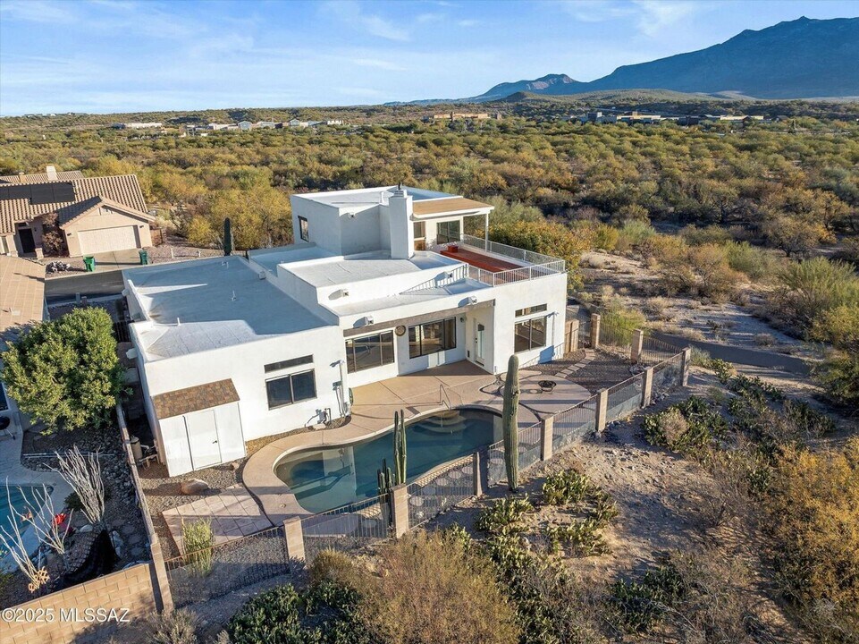 1940 E Andromeda Pl in Tucson, AZ - Building Photo