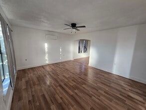 1210 N Crain St in Altus, OK - Building Photo - Building Photo