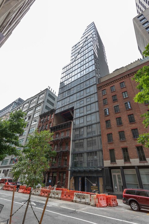 102 Charlton St in New York, NY - Foto de edificio