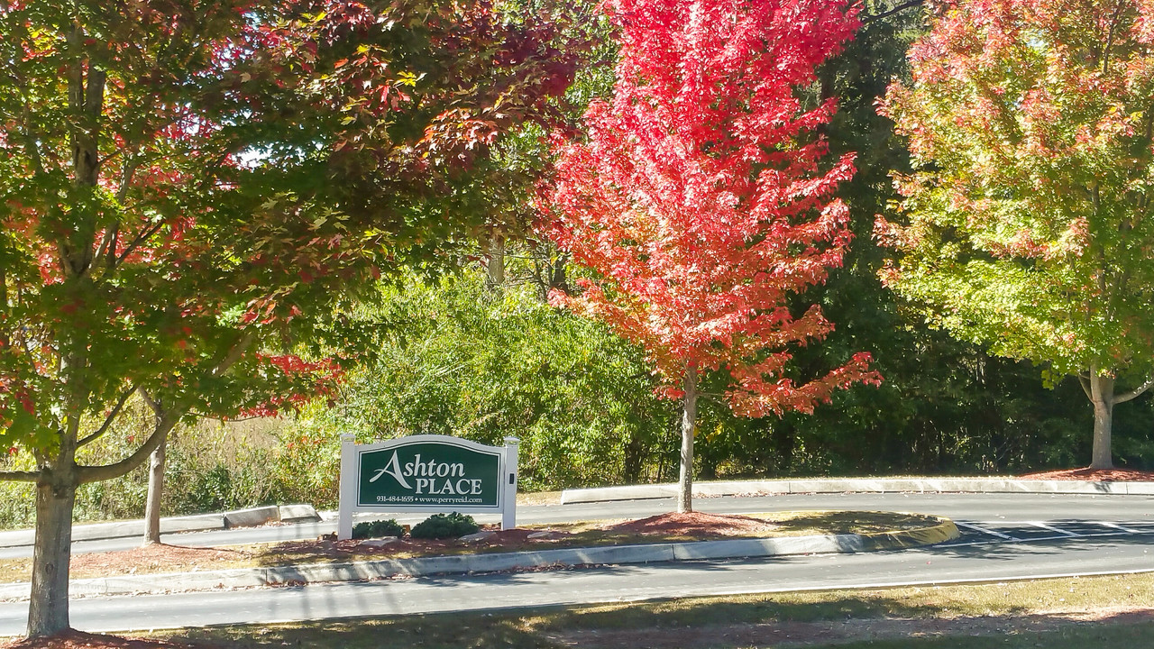 Ashton Place Apartments in Crossville, TN - Building Photo