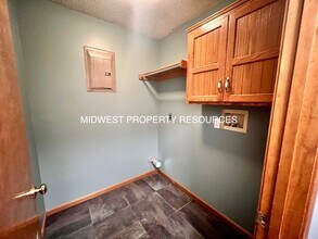 1210 Dean Dr in Grain Valley, MO - Building Photo - Building Photo