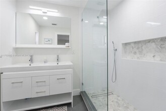 510 SE 3rd Ave in Dania Beach, FL - Building Photo - Building Photo