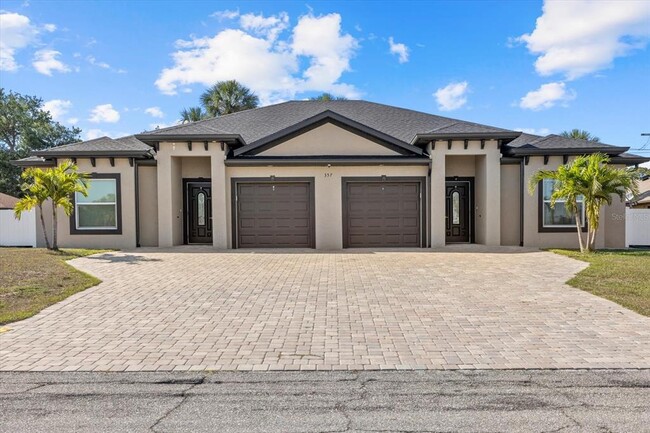 357 Boundary Blvd in Rotonda West, FL - Foto de edificio - Building Photo