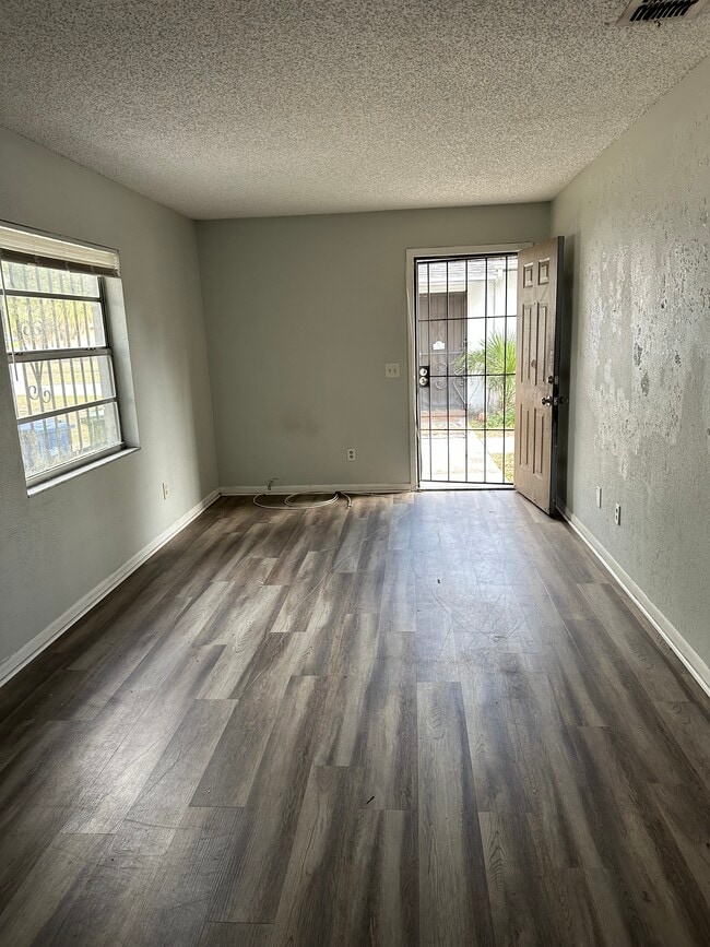 1701 W Cherry St, Unit Unit A in Tampa, FL - Building Photo - Building Photo