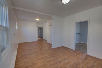 123 3rd St in Silvis, IL - Building Photo - Building Photo