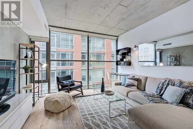 property at 25-425 Oxley St
