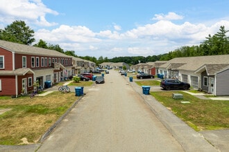 Bixby Road Apartments in Spencer, MA - Building Photo - Building Photo