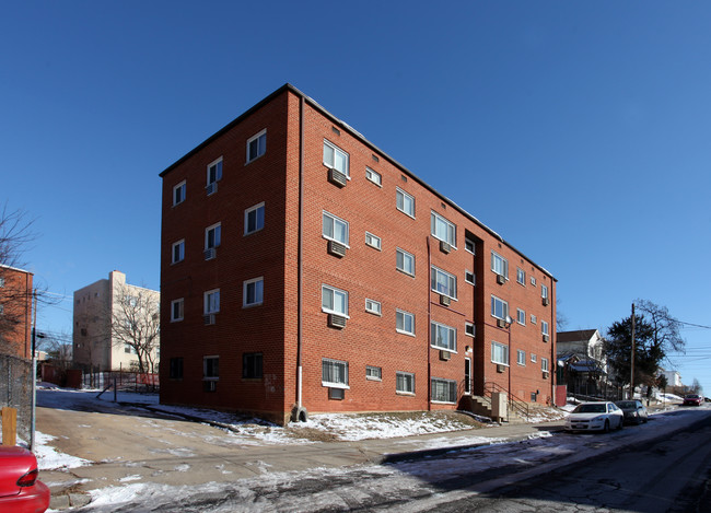 D Street Apartments in Washington, DC - Building Photo - Building Photo