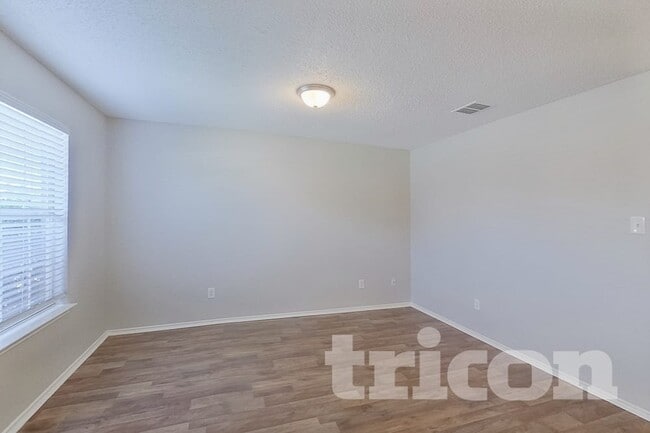 2922 Marquis Ln in Lancaster, TX - Building Photo - Building Photo