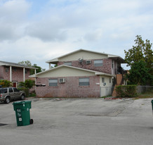 7341 NW 35th St Apartments