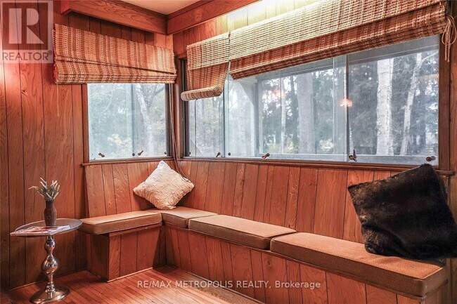 366 Beechgrove Dr in Toronto, ON - Building Photo - Building Photo