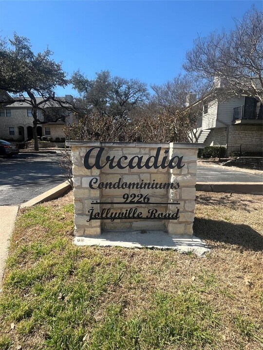 9226 Jollyville Rd in Austin, TX - Building Photo