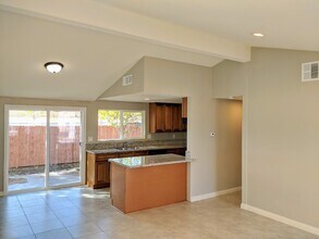 3410 Sparrow Cir in Riverside, CA - Building Photo - Building Photo