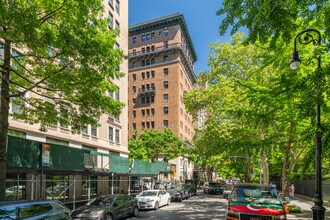 1 Lexington Ave in New York, NY - Building Photo - Building Photo