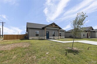 1606 Unity Dr in Mercedes, TX - Building Photo - Building Photo