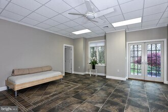 429 Wendover Dr in Princeton, NJ - Building Photo - Building Photo