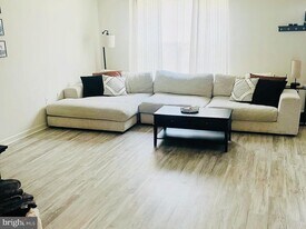 4935 Laurel Valley Ln in Enola, PA - Building Photo