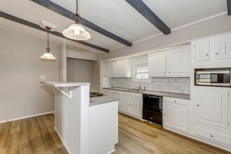 1113 W Hoover Rd in Kingman, KS - Building Photo - Building Photo