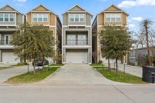 1221 W 19th St in Houston, TX - Building Photo