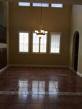 6704 Salvaterra Cir in Elk Grove, CA - Building Photo - Building Photo