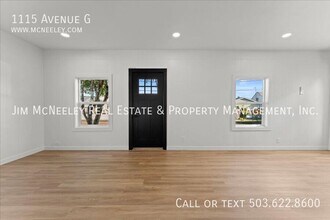 1115 Avenue G in Seaside, OR - Building Photo - Building Photo