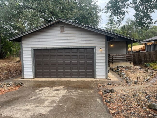 property at 1191 Hardenbrook Ave