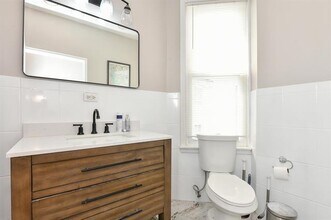 35 Poplar St in Jersey City, NJ - Building Photo - Building Photo