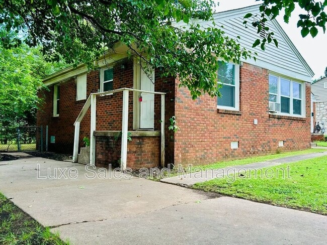 554 E Indian Dr in Oklahoma City, OK - Building Photo - Building Photo